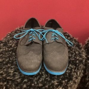 Men’s Perry Ellis Portfolio Dress Shoes Size 9